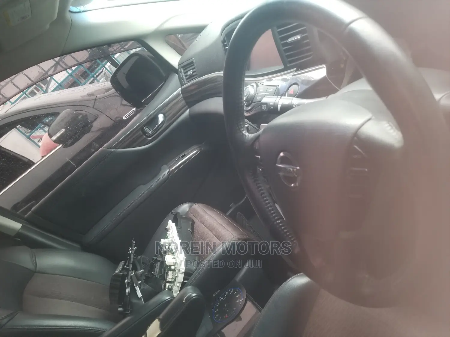 Nissan Elgrand 2015 Purple