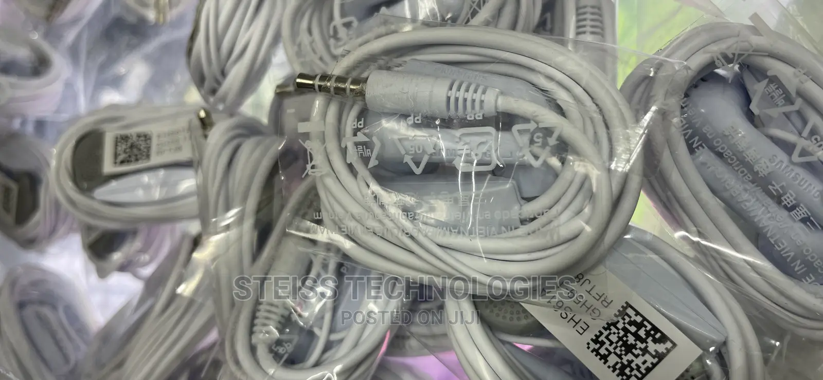 Samsung- Earphones-yj