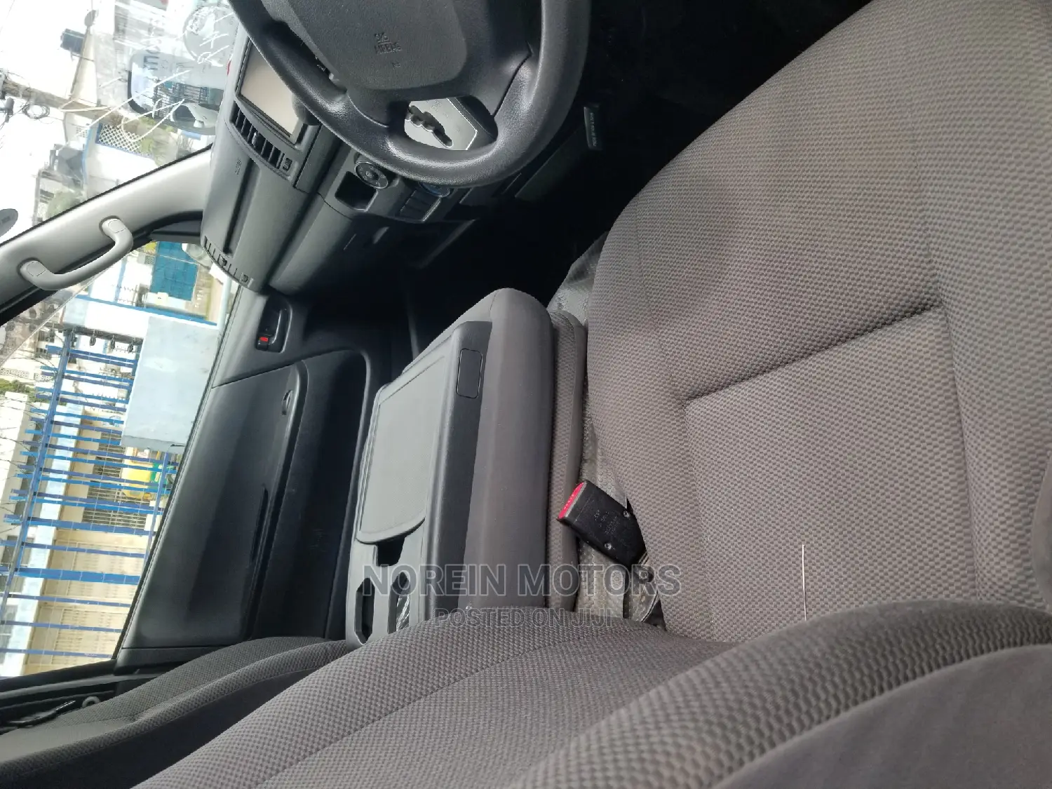 Toyota HiAce 2015 Black