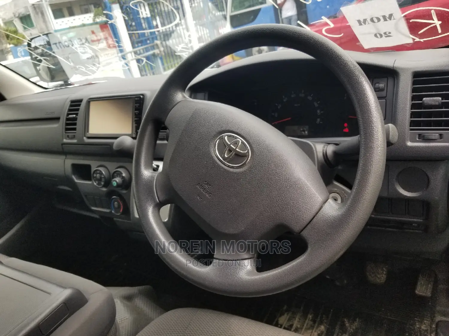 Toyota HiAce 2015 Black