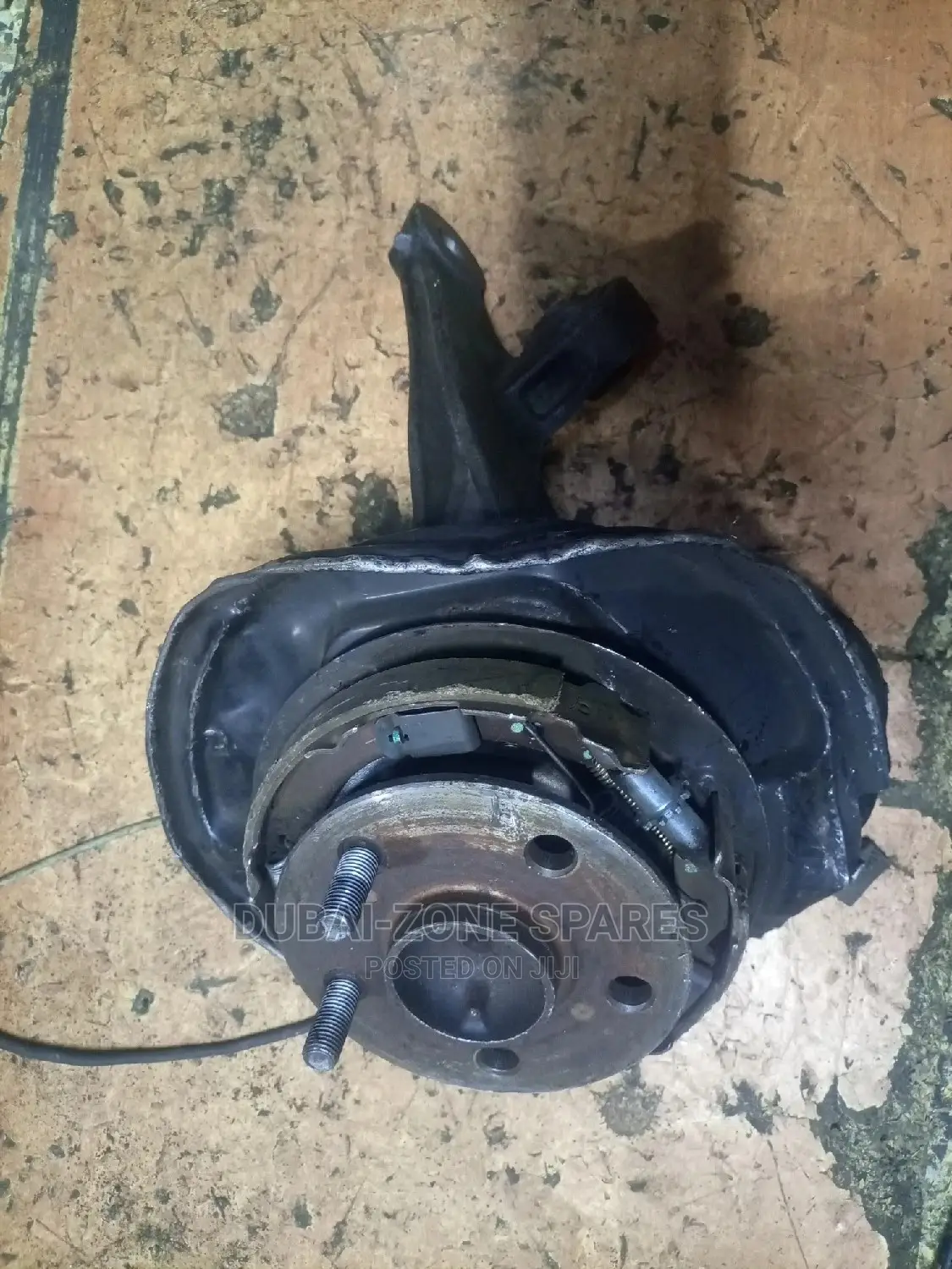 Rear Wheel Hub Toyota Avensis Available.
