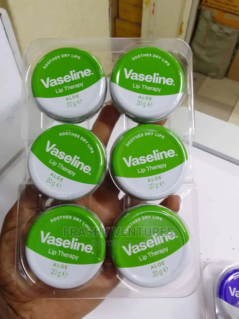 Soothing Vaseline Lip Therapy