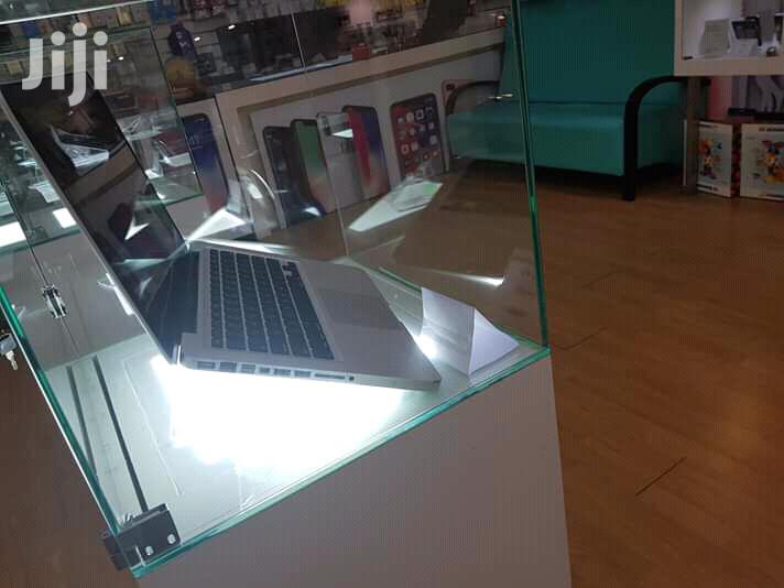 Laptop Apple MacBook Pro 4GB Intel Core i5 HDD 500GB
