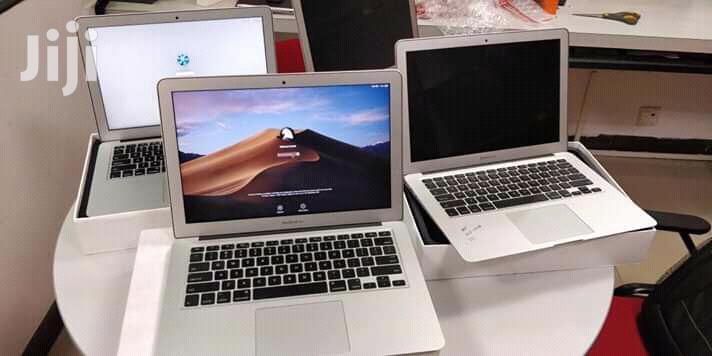 Laptop Apple MacBook Pro 4GB Intel Core i5 HDD 500GB