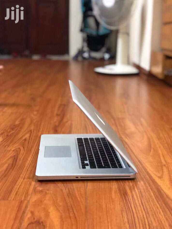Laptop Apple MacBook Pro 4GB Intel Core i5 HDD 500GB
