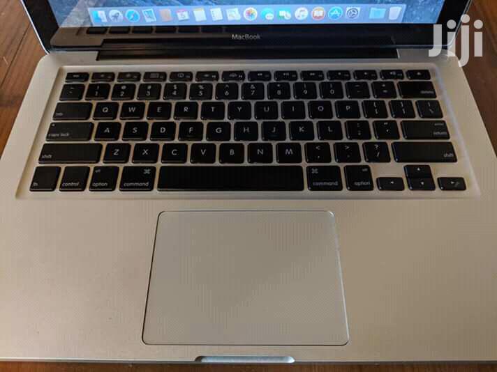 Laptop Apple MacBook Pro 4GB Intel Core i5 HDD 500GB