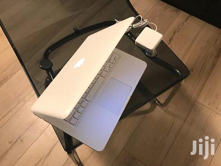 Laptop Apple MacBook 14" 320GB HDD 4GB RAM