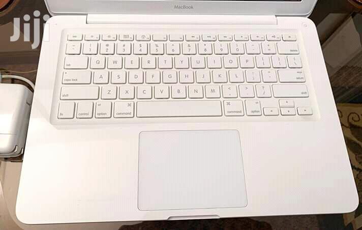 Laptop Apple MacBook 14" 320GB HDD 4GB RAM