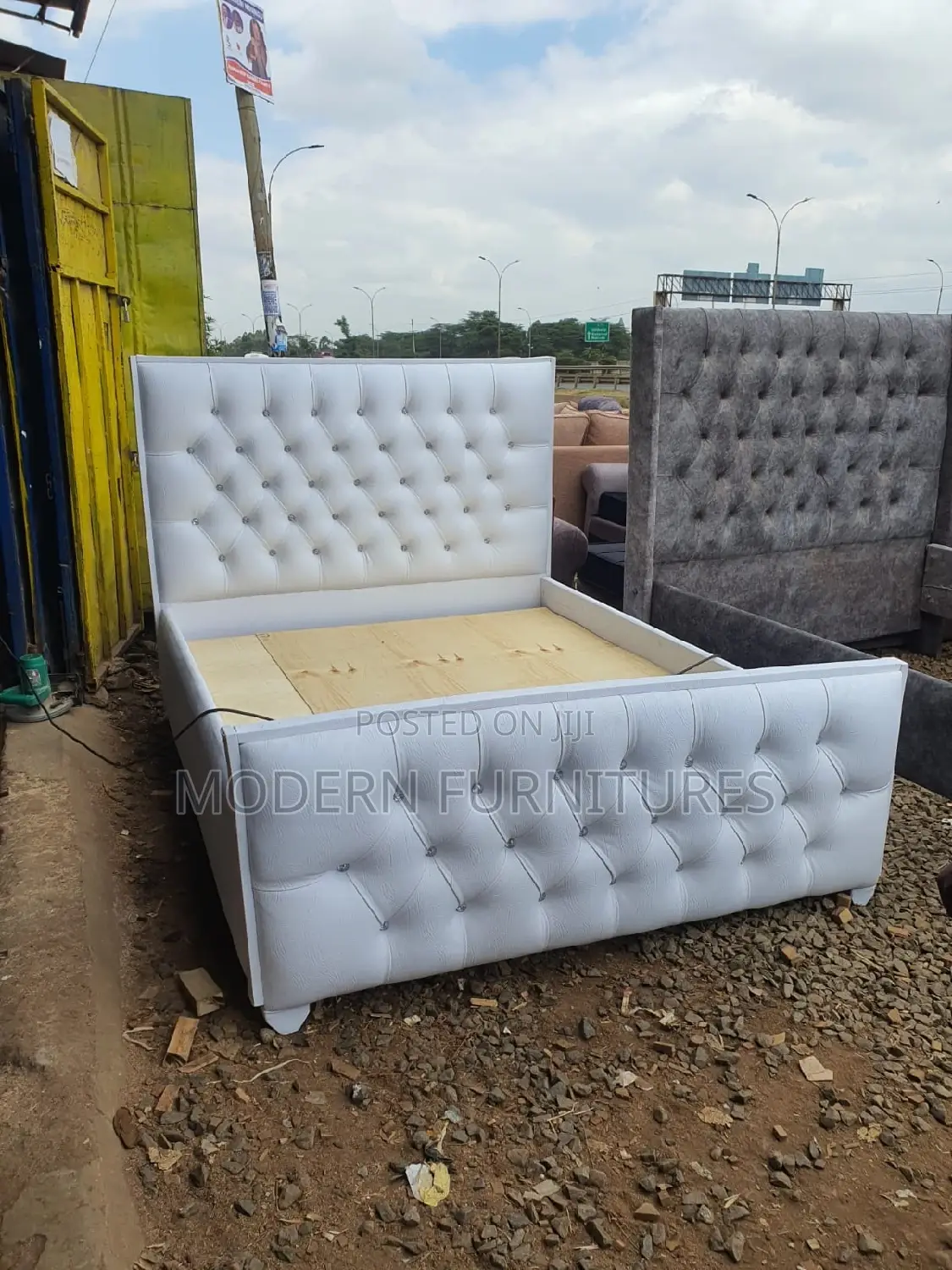 5/6 Bed,Tufted Bed