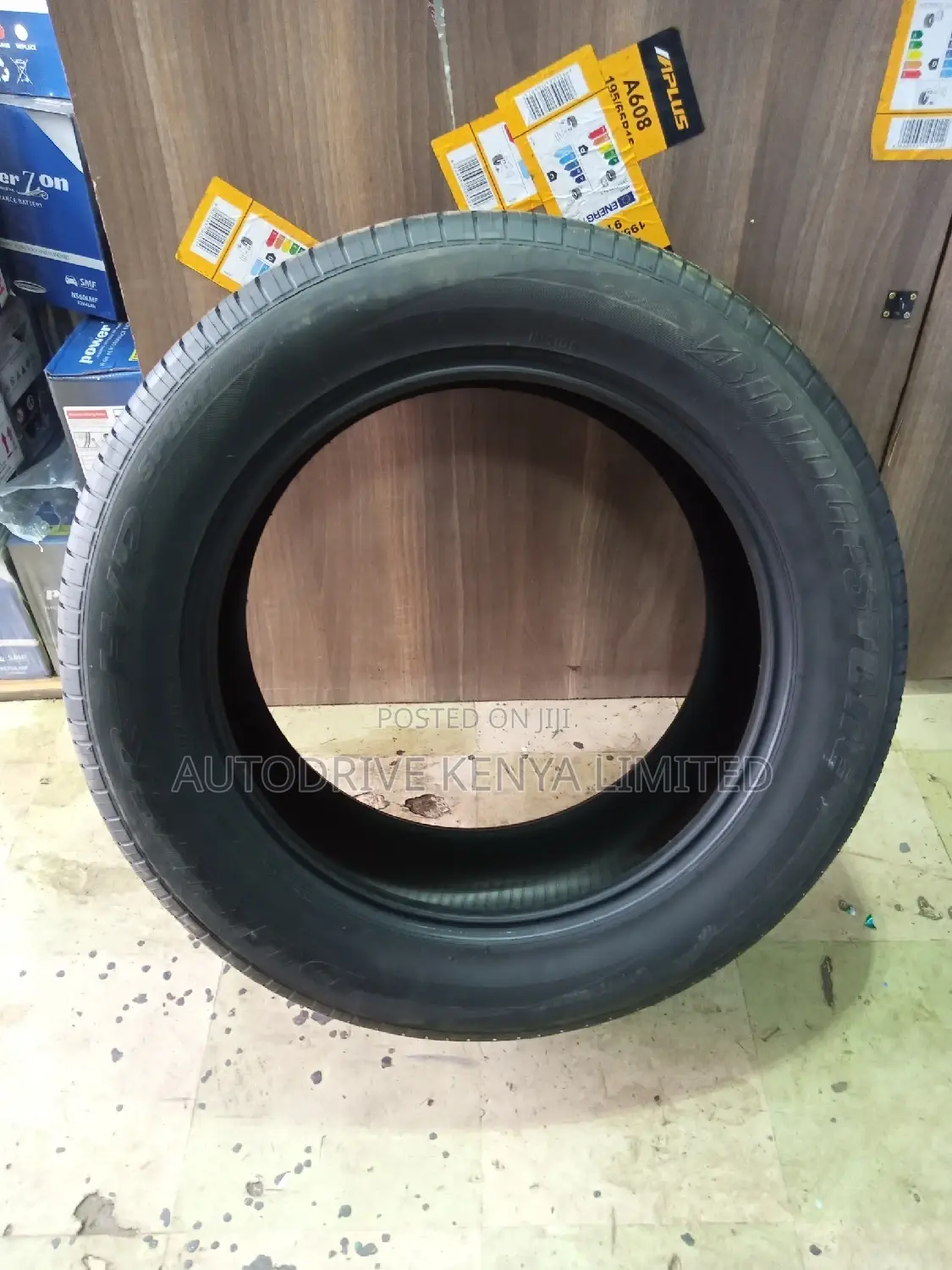 285/50r20 Bridgestone Tyre