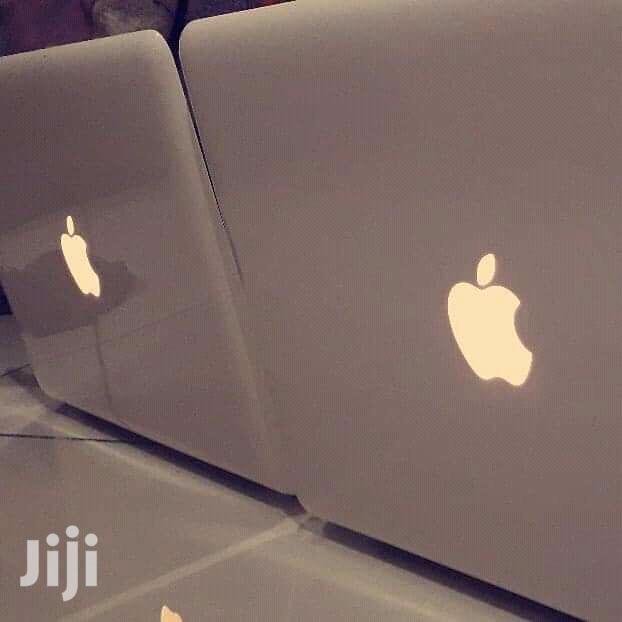 Laptop Apple MacBook 4GB Intel Core 2 Duo HDD 320GB
