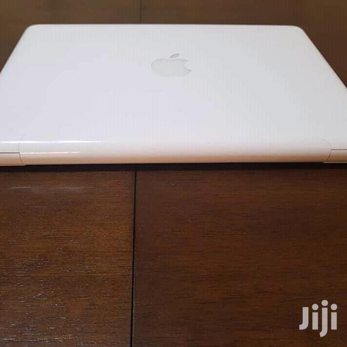 Laptop Apple MacBook 4GB Intel Core 2 Duo HDD 320GB