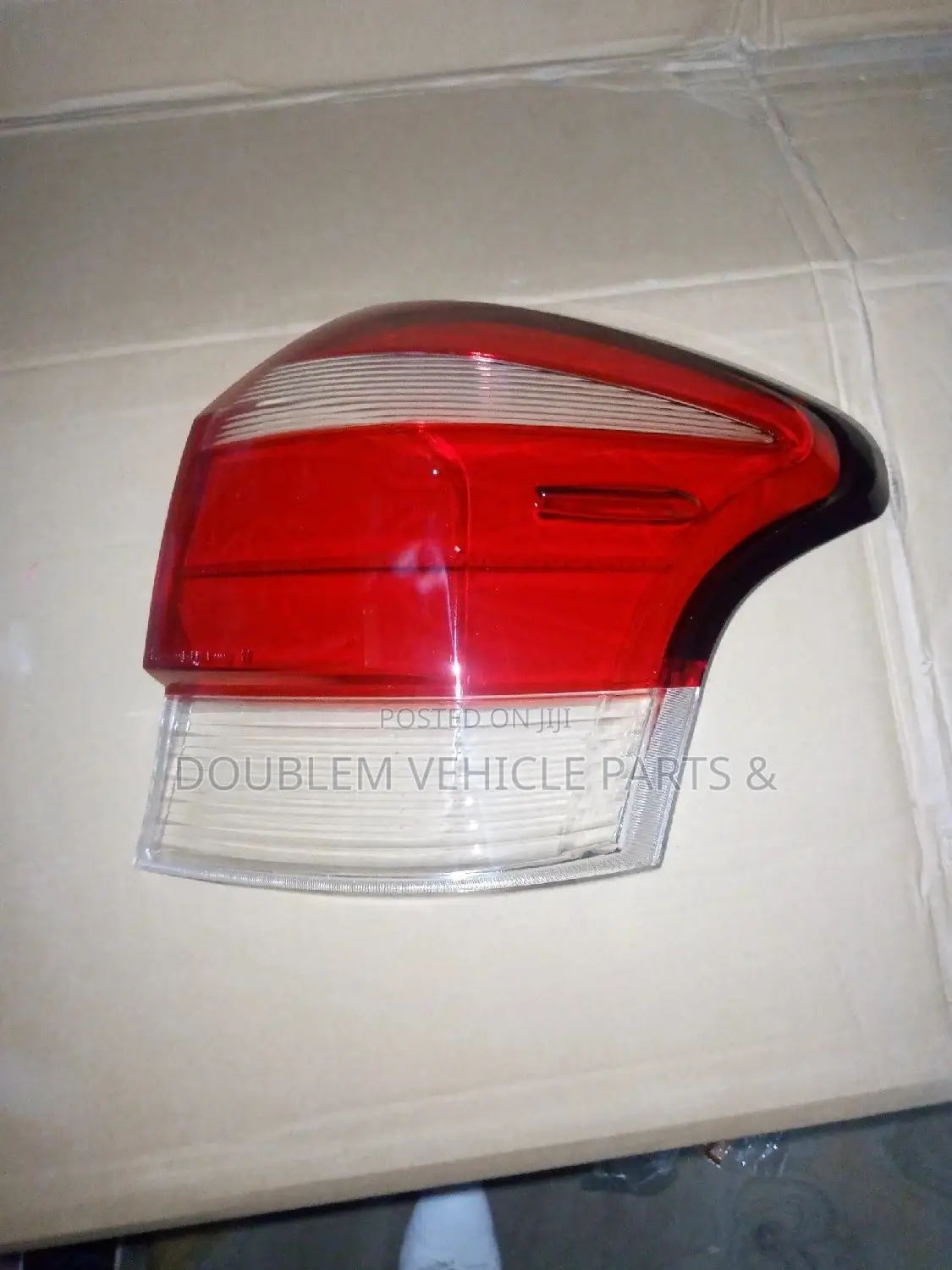 Tail Lens Fielder 161/2017