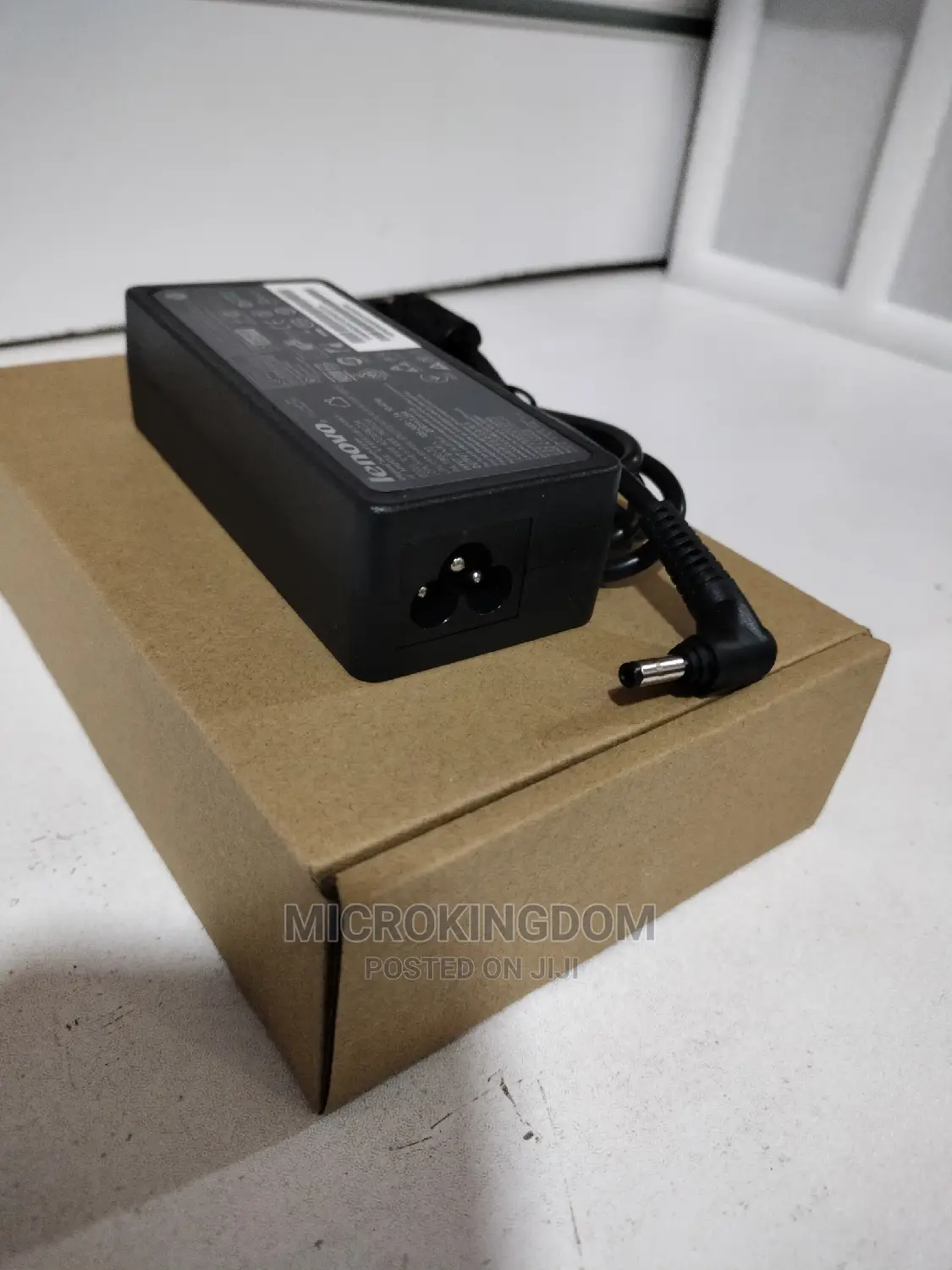 Lenovo Small Pin Adapter