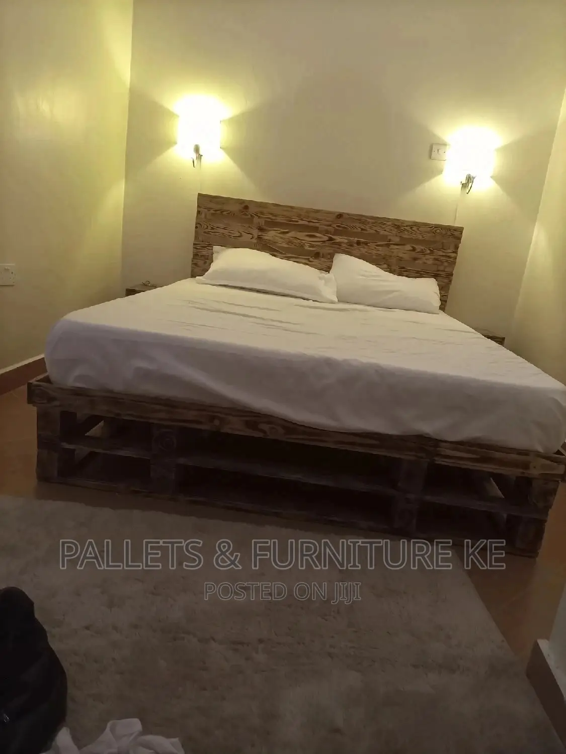 5 by 6 Pallet Bed