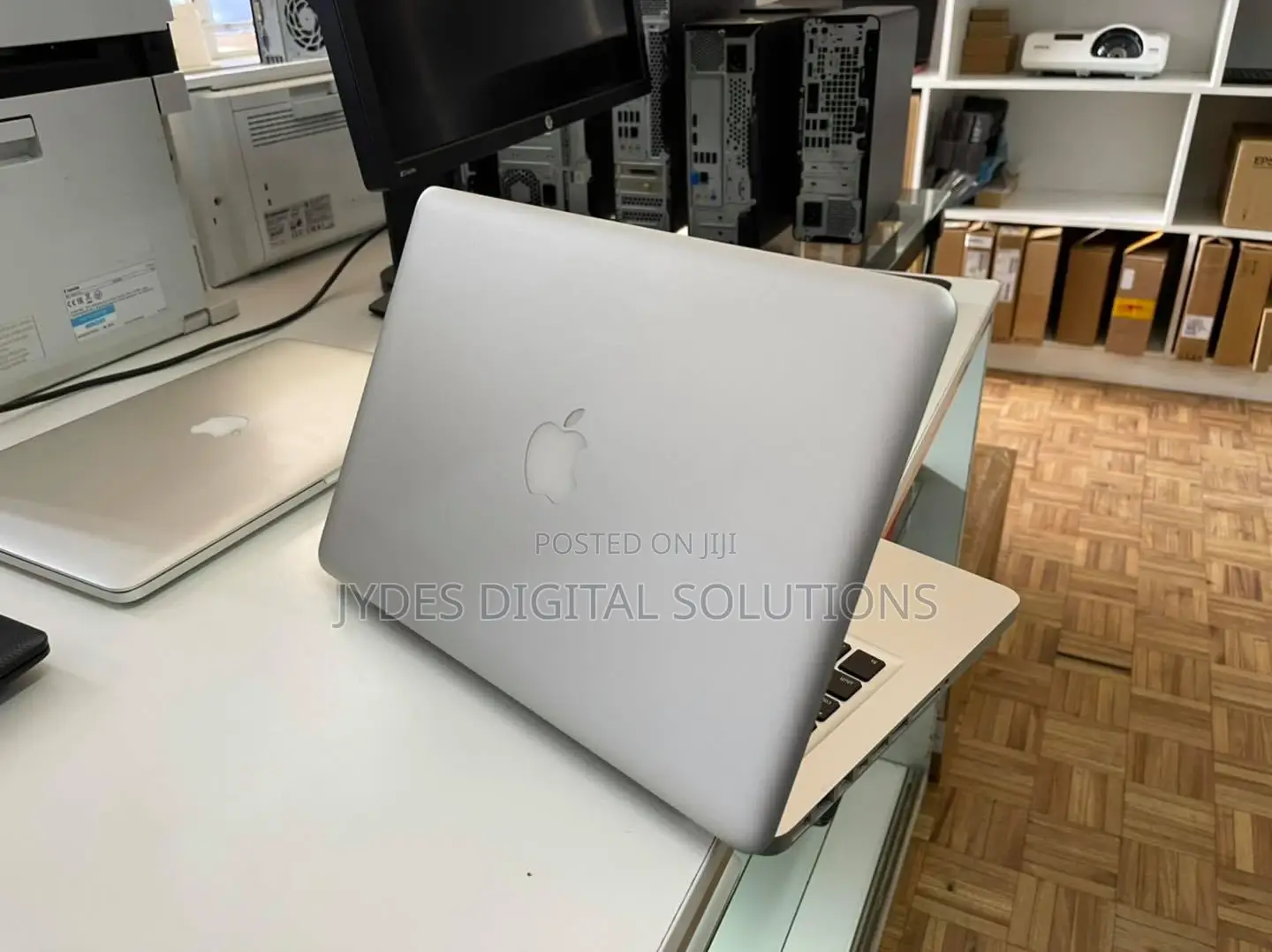 Laptop Apple MacBook Pro 8GB Intel Core I5 SSD 256GB