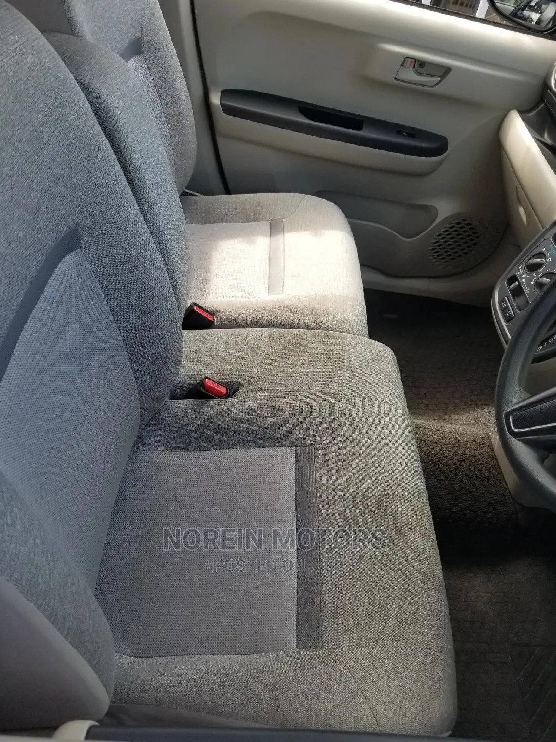 Daihatsu Boon 2015 Silver