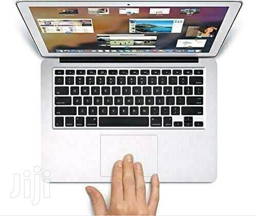 Laptop Apple MacBook Pro 4GB Intel Core i5 HDD 500GB