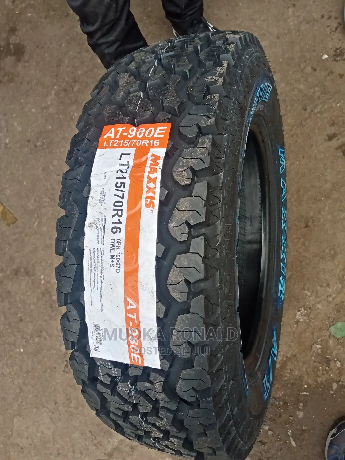 215/70r16 MAXXIS TYRE (Worm Drive) a/T Made in Thailand