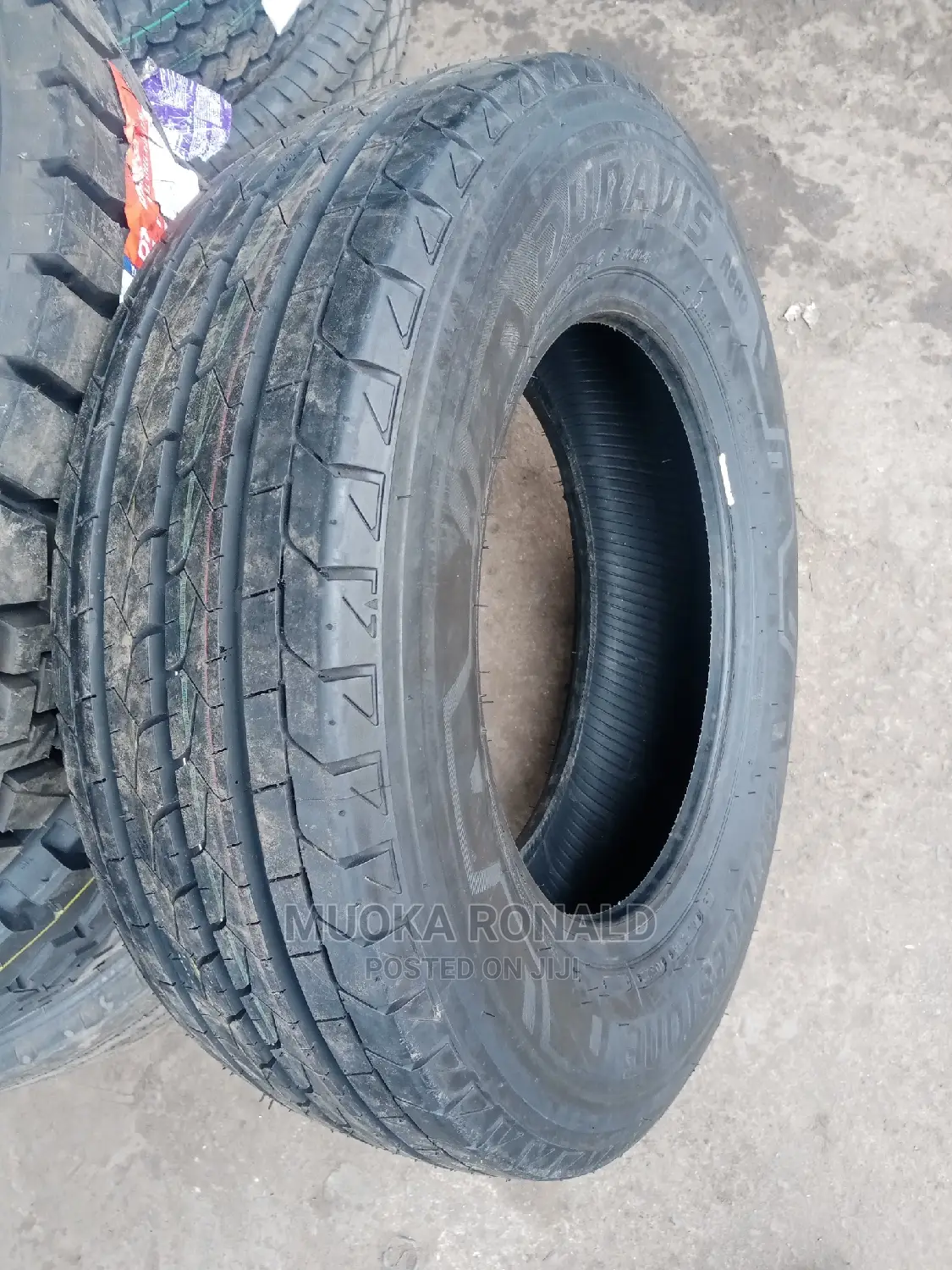205/70r15c Bridgestone Tyre (Duravis) R660