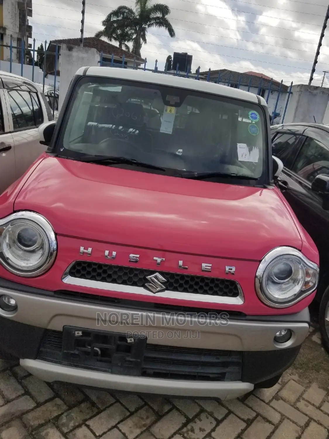 Suzuki Hustler 2014 Pink
