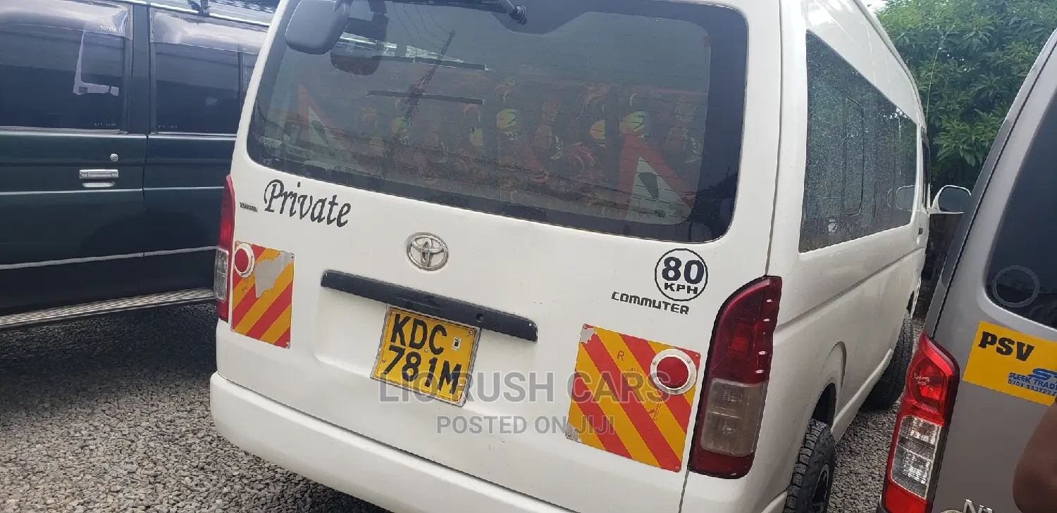 Toyota HiAce 2014 White