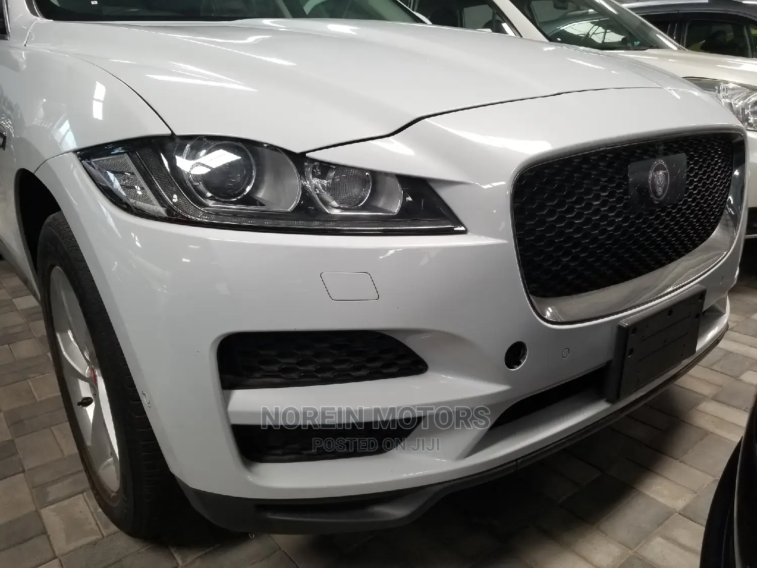 Jaguar F-Pace 20d Prestige 2017 White