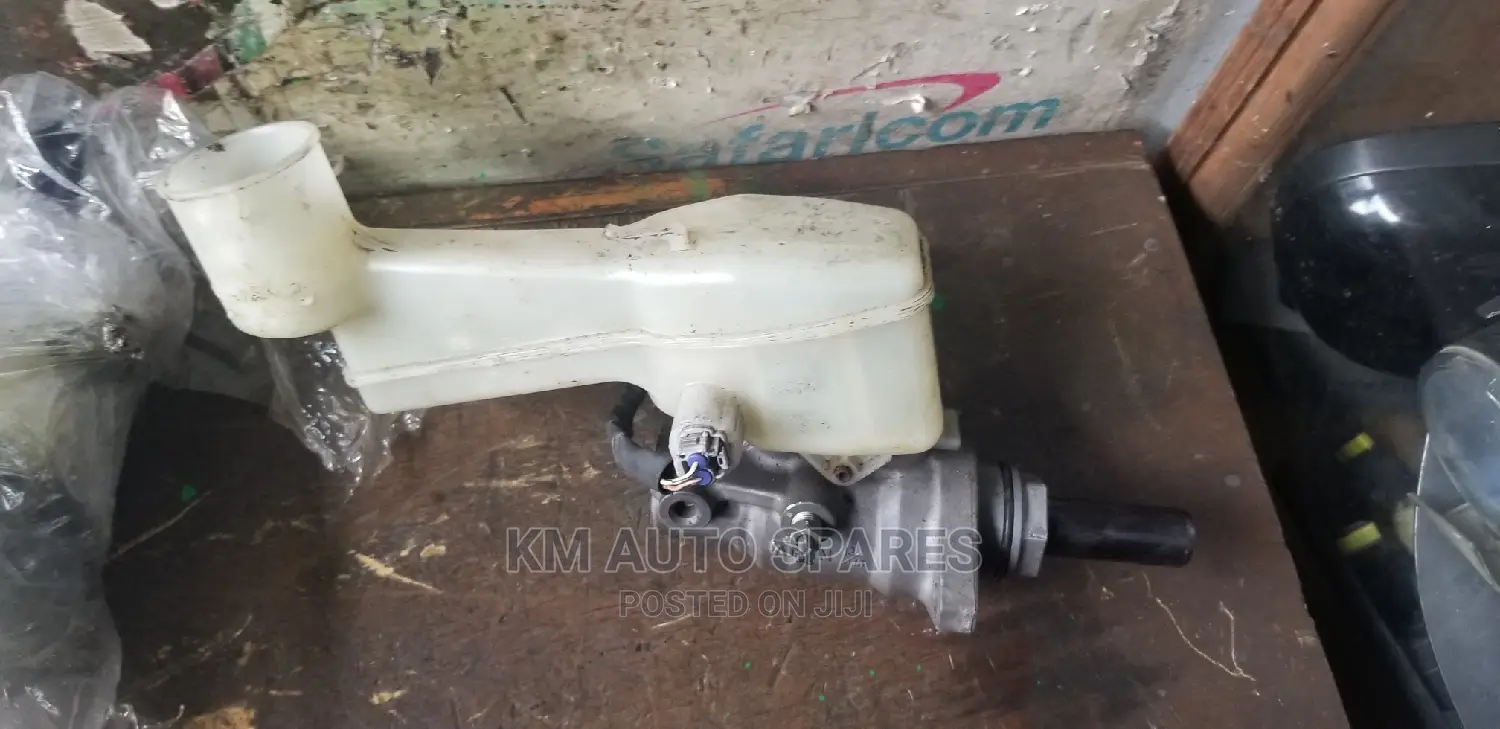 Toyota Sienta Brake Master Cylinder.