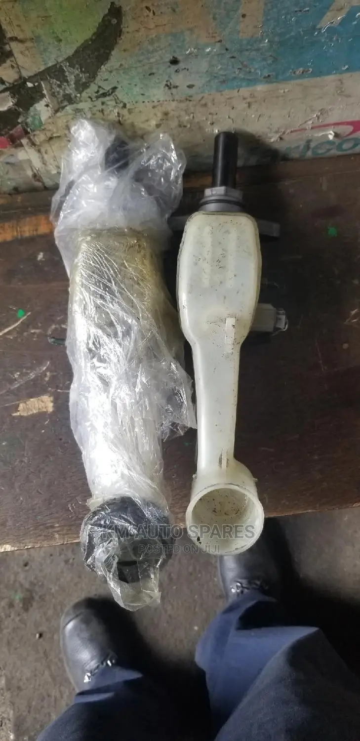 Toyota Sienta Brake Master Cylinder.