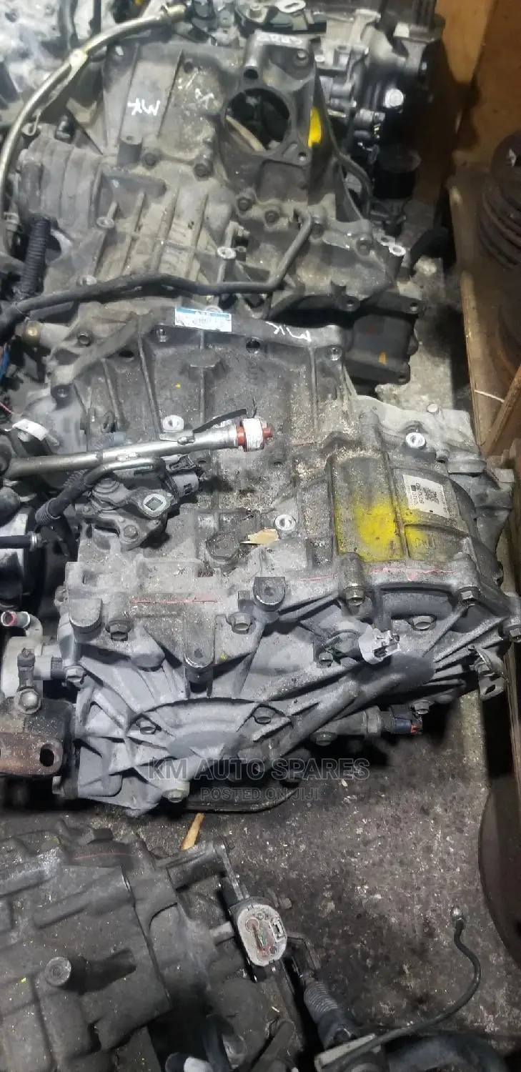 Toyota Sienta Gearbox, 1nz Engine.