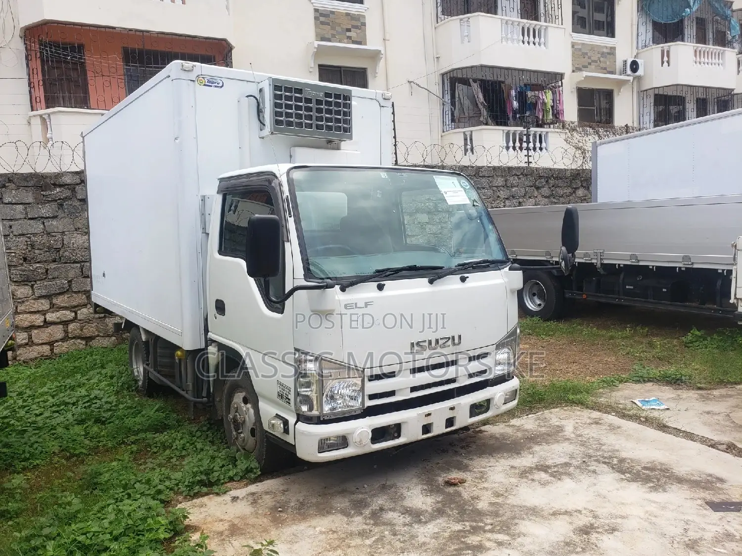 Isuzu Elf, 2 Ton and Other Trucks