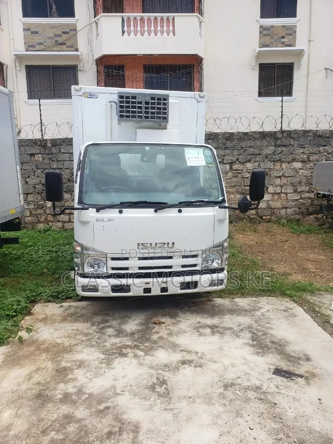 Isuzu Elf, 2 Ton and Other Trucks