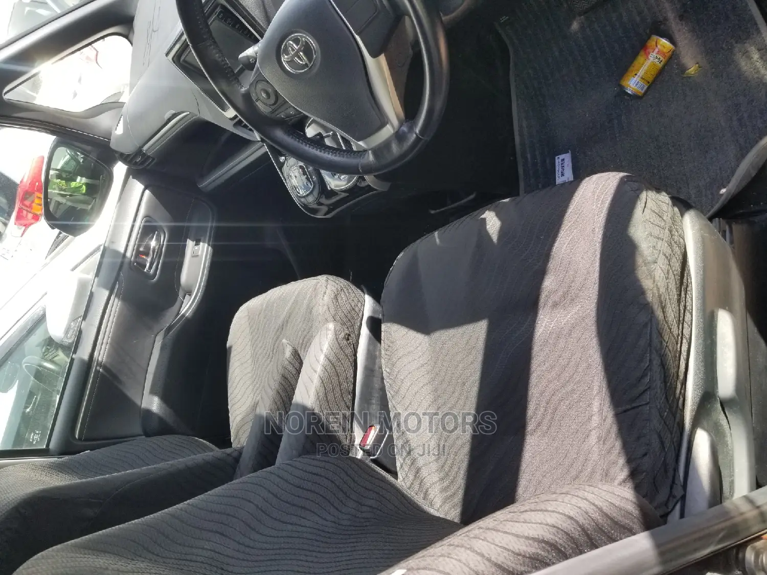 Toyota TOYOTA ESQUIRE 2015 Purple