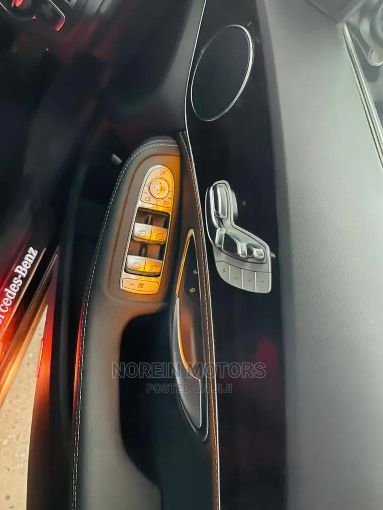 Mercedes-Benz C200 2015 Black