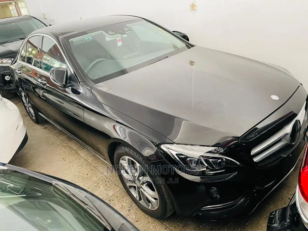 Mercedes-Benz C200 2015 Black