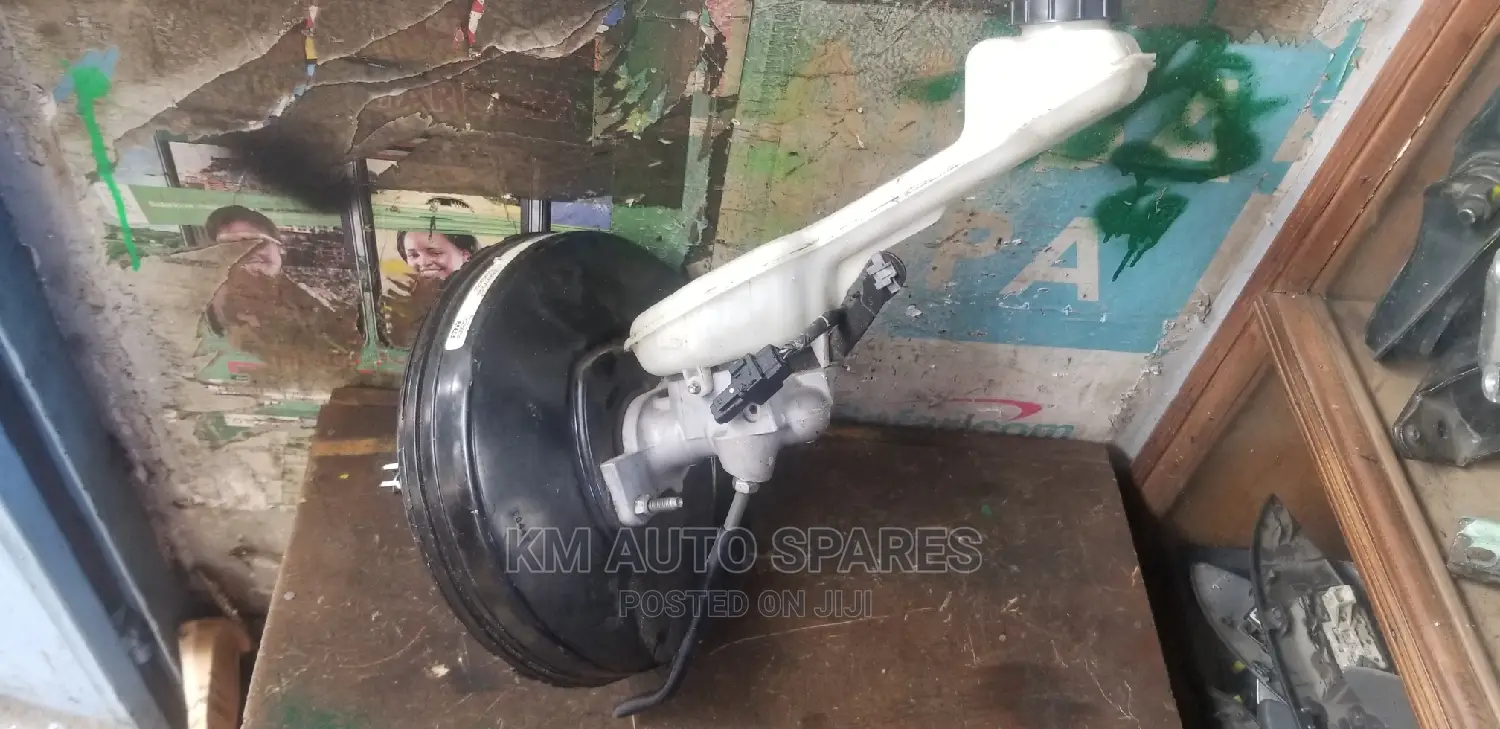 Mazda Cx9 Brake Booster/Master Cylinder.