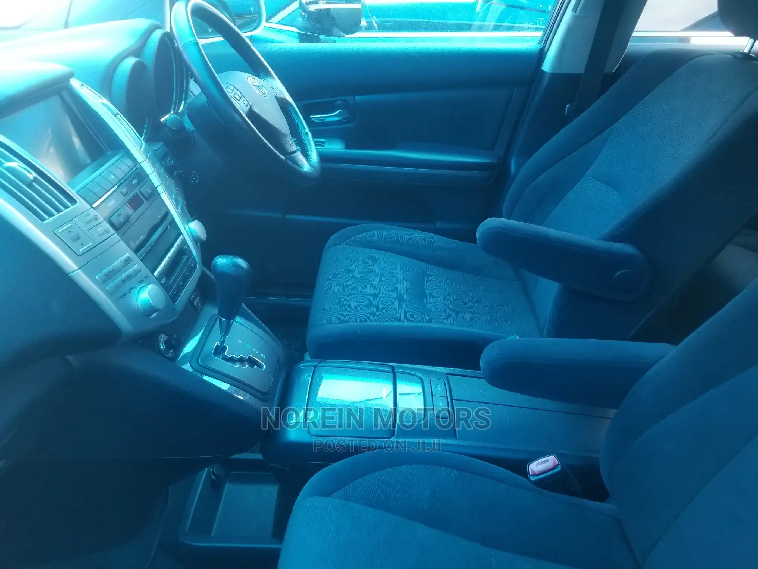 Toyota Harrier 3.3 Hybrid 4WD 2011 White