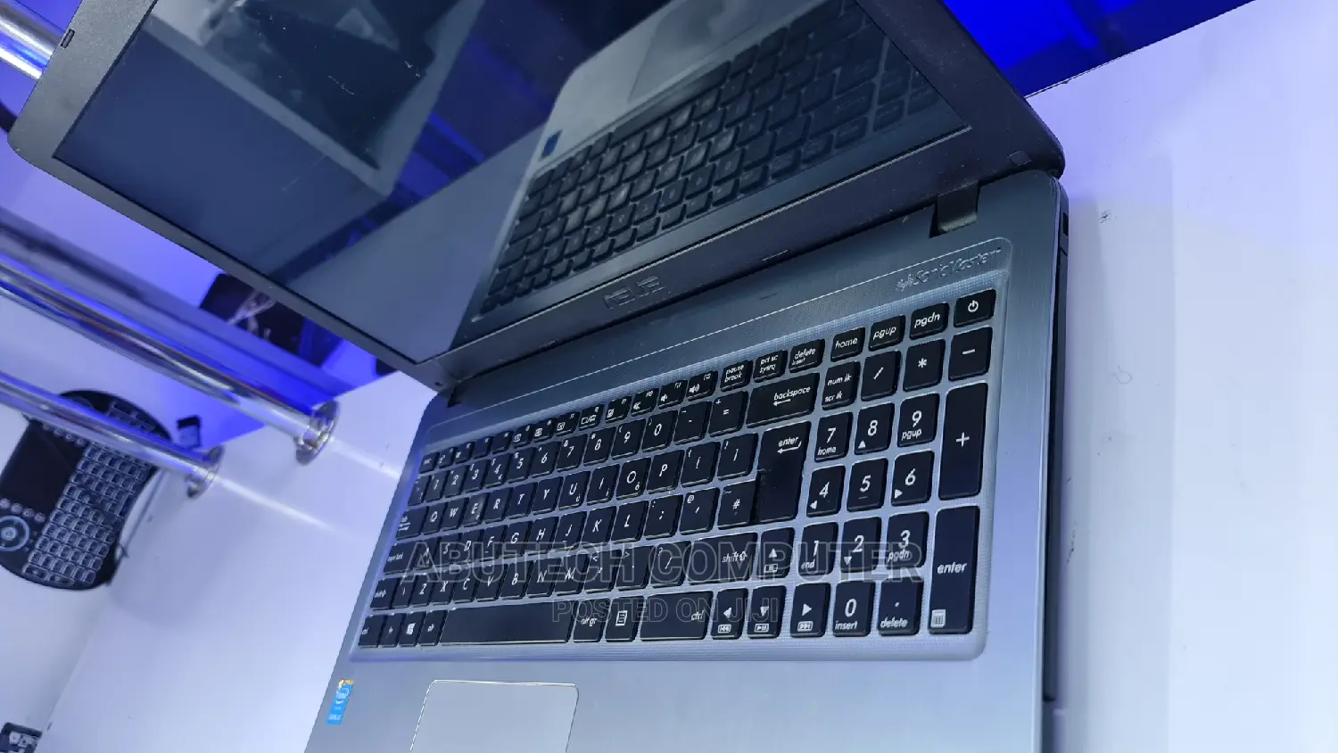 Laptop Asus X540LA 4GB Intel Core I3 HDD 500GB