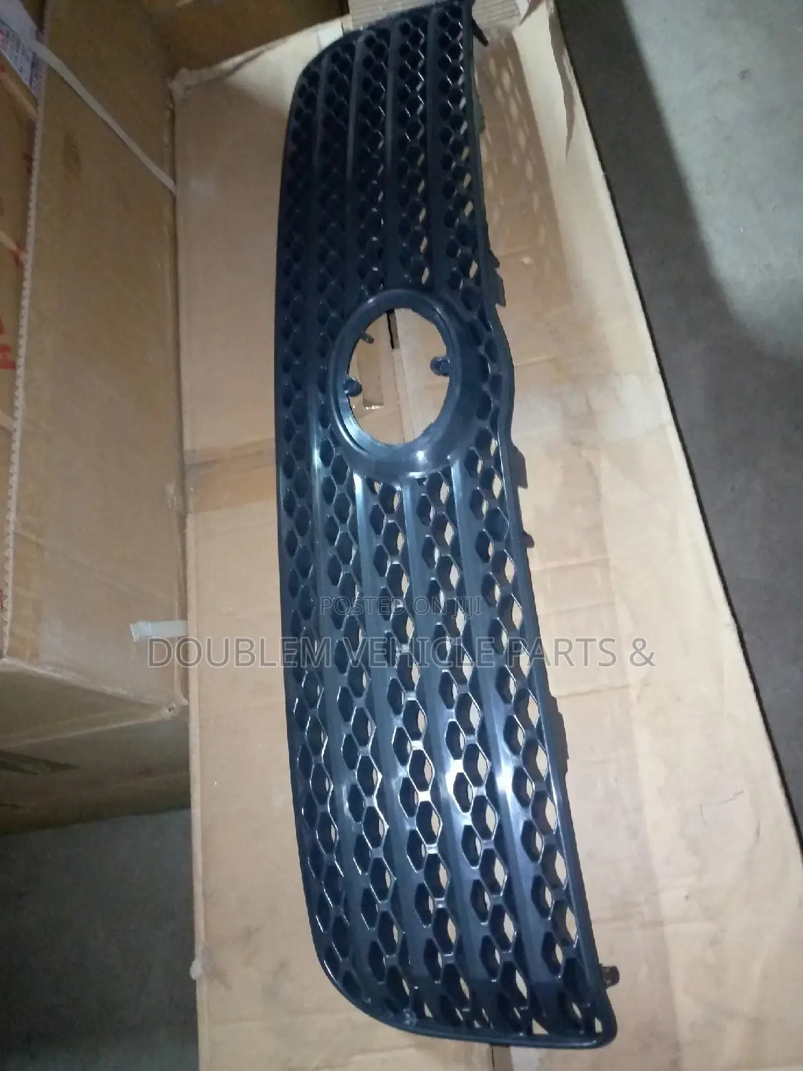 FRONT Grill Toyota Succeed
