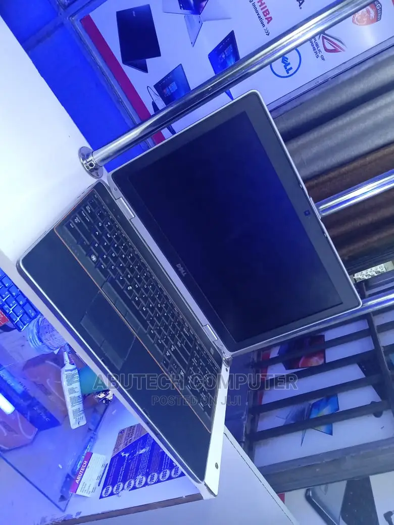 Laptop Dell 4GB Intel Core I7 HDD 500GB