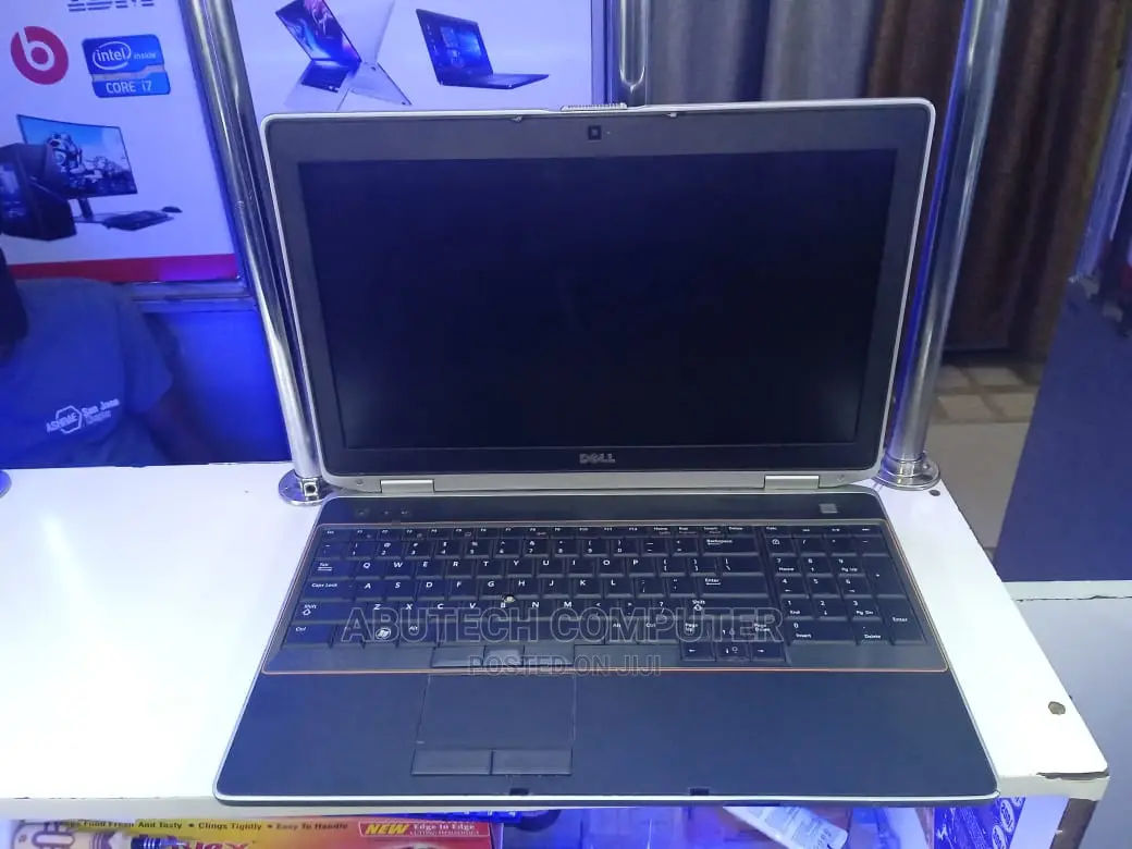 Laptop Dell 4GB Intel Core I7 HDD 500GB