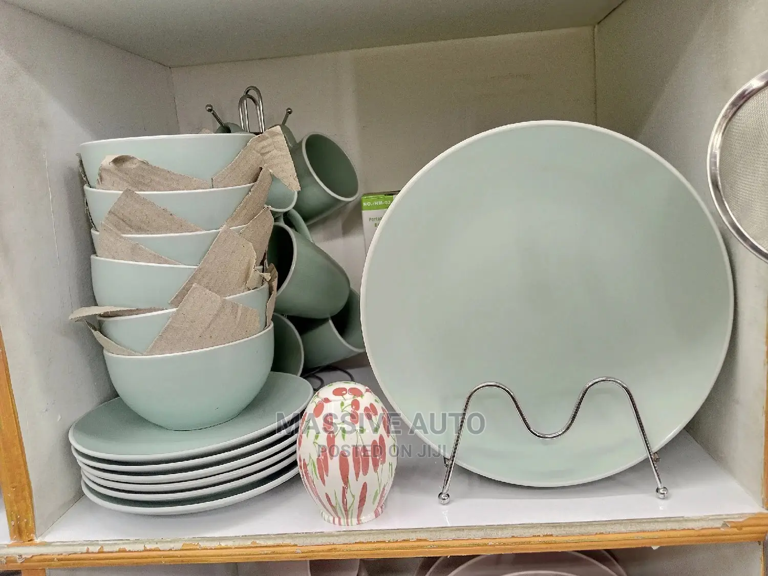 Dinner Set Available