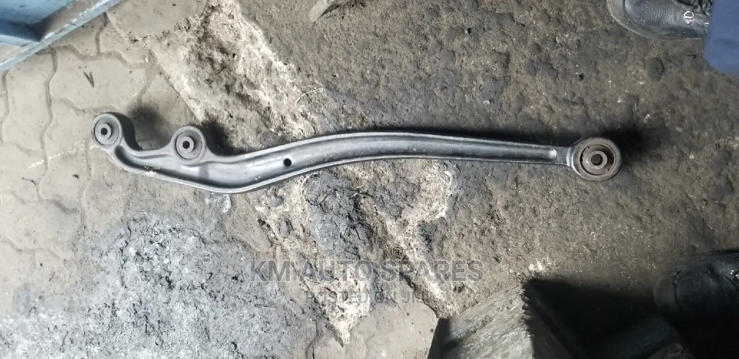 Toyota Land Cruiser 70 Series Front Control Arm.