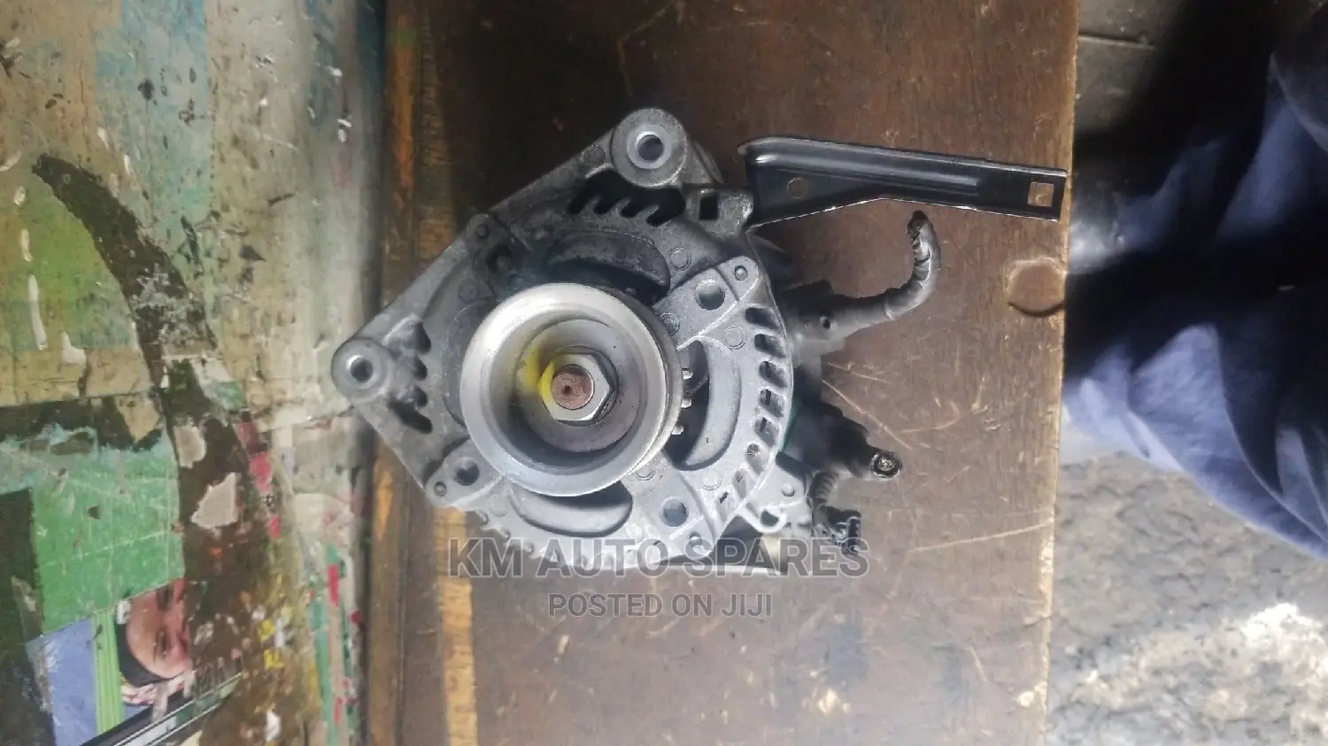 Honda CRV Alternator.
