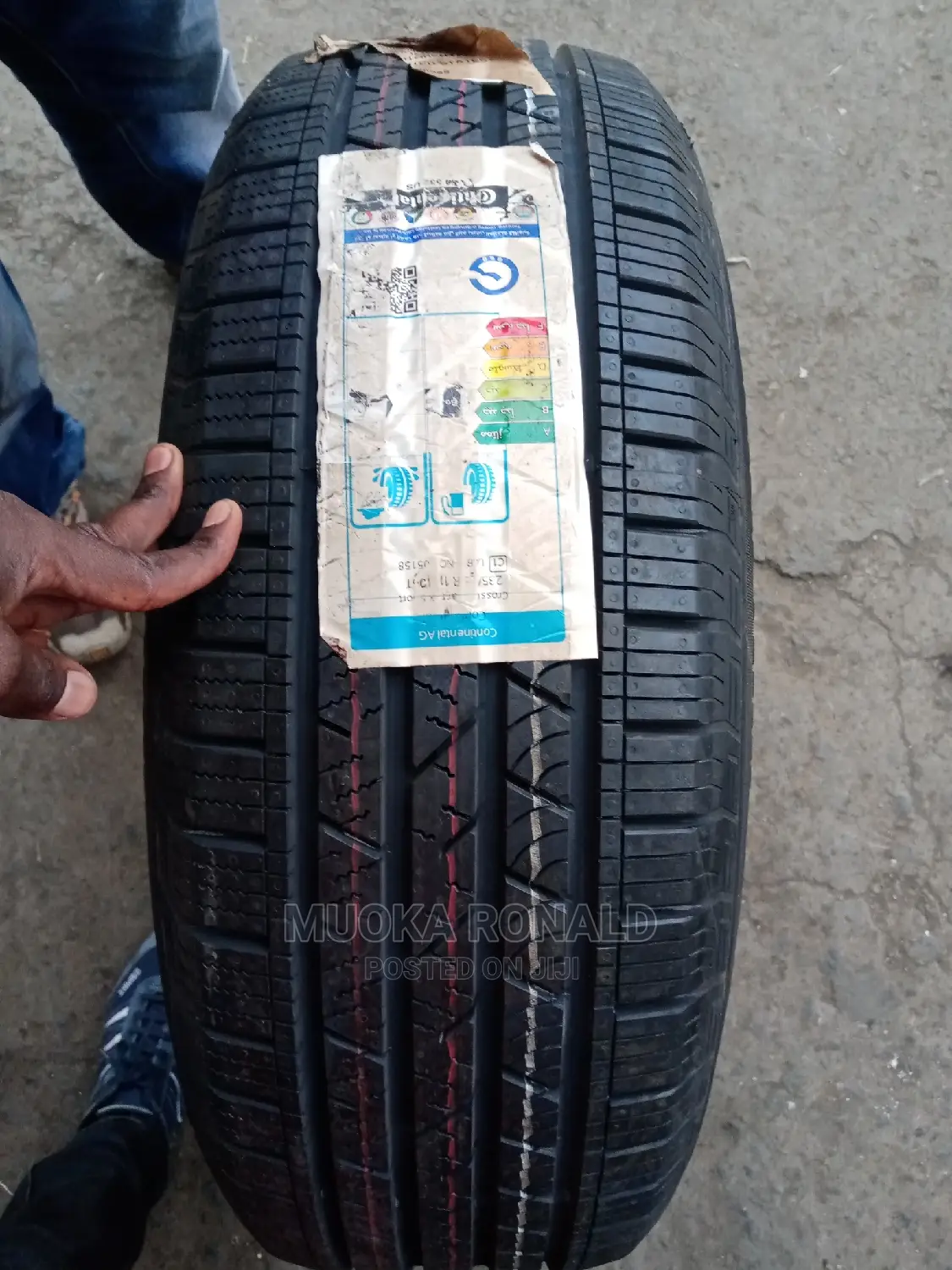 235/65r18 Continental Tyre
