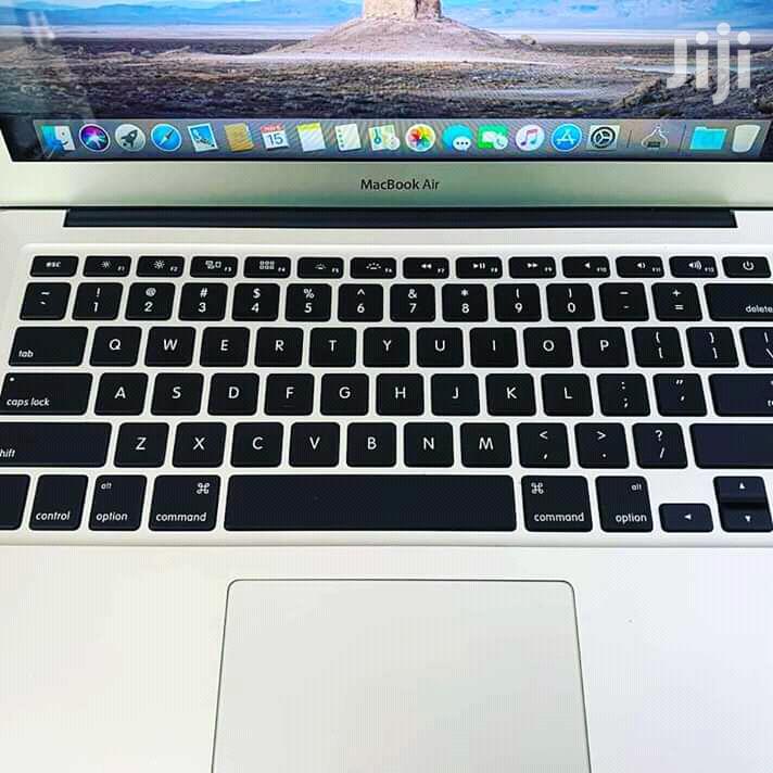 Laptop Apple MacBook Air 8GB Intel Core i5 SSD 256GB