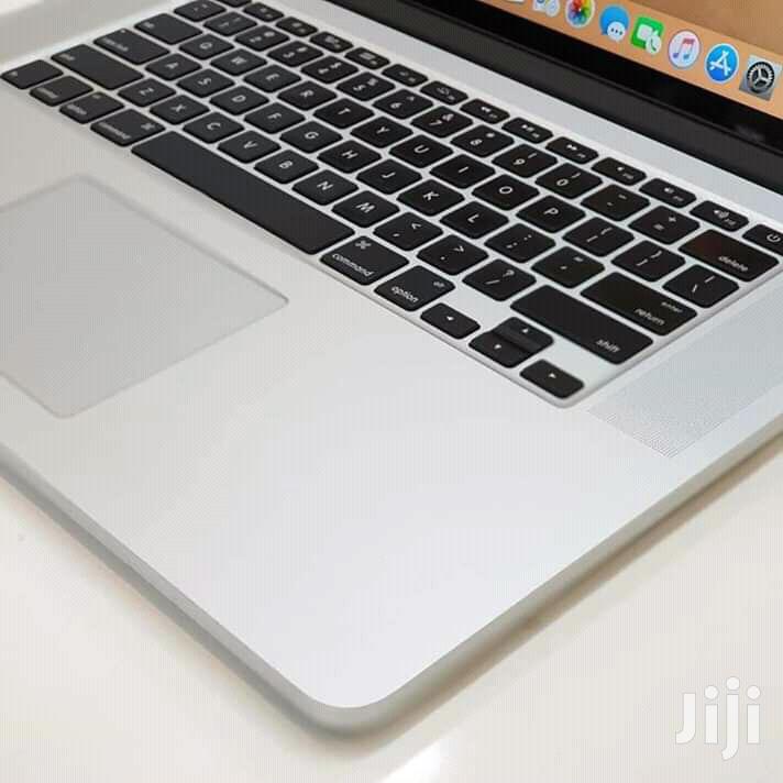 Laptop Apple MacBook Pro 4GB Intel Core i5 HDD 500GB