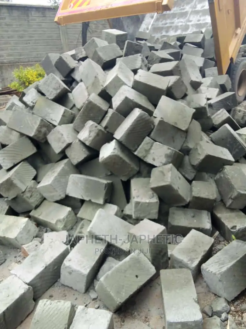 Ndarugo "Blue Machine Cut Stone
