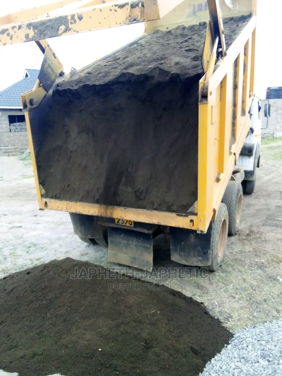 Ballast and Volcano Sand/Mai Mahiu