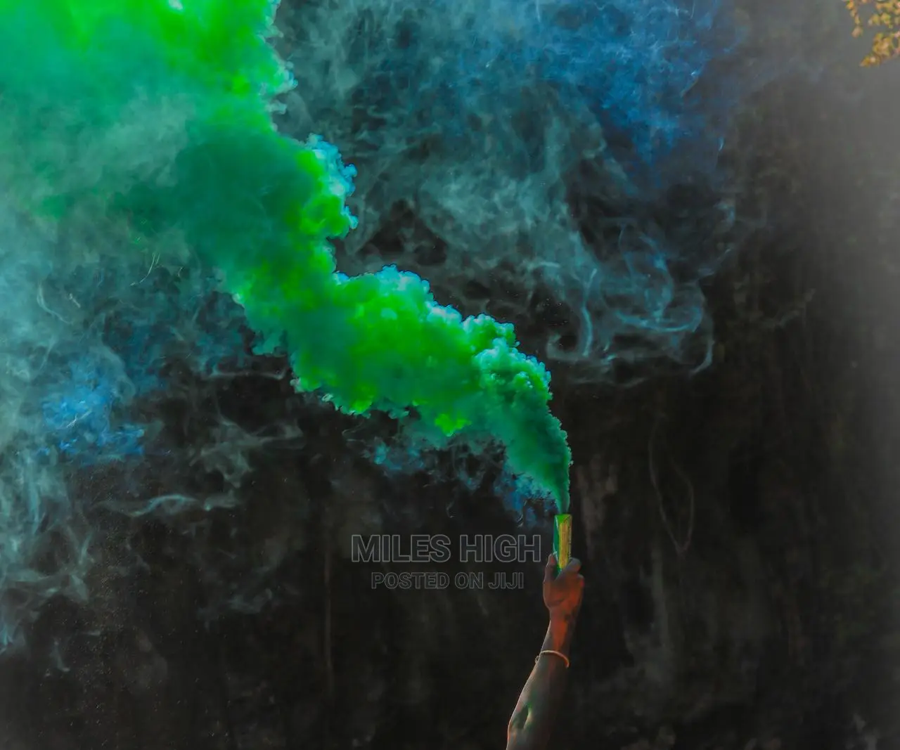 Large Smoke Bomb